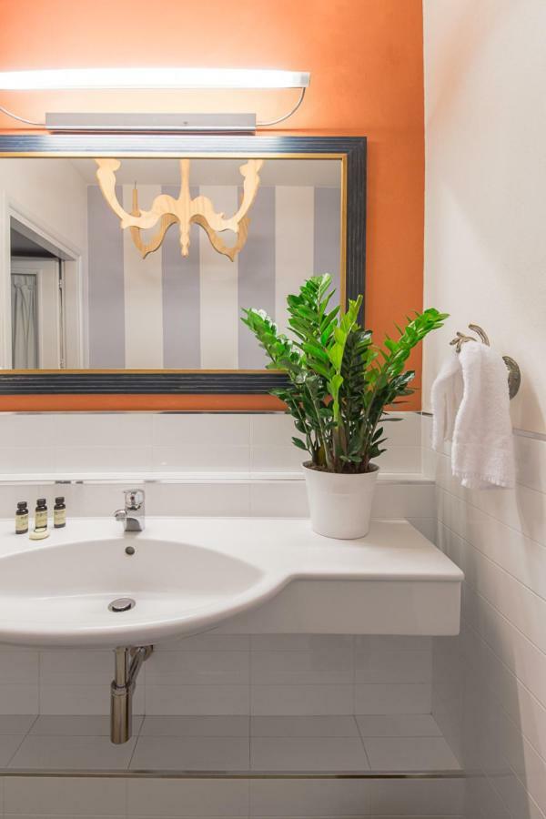 Villa Maria Boutique Apartments 카노비오 외부 사진